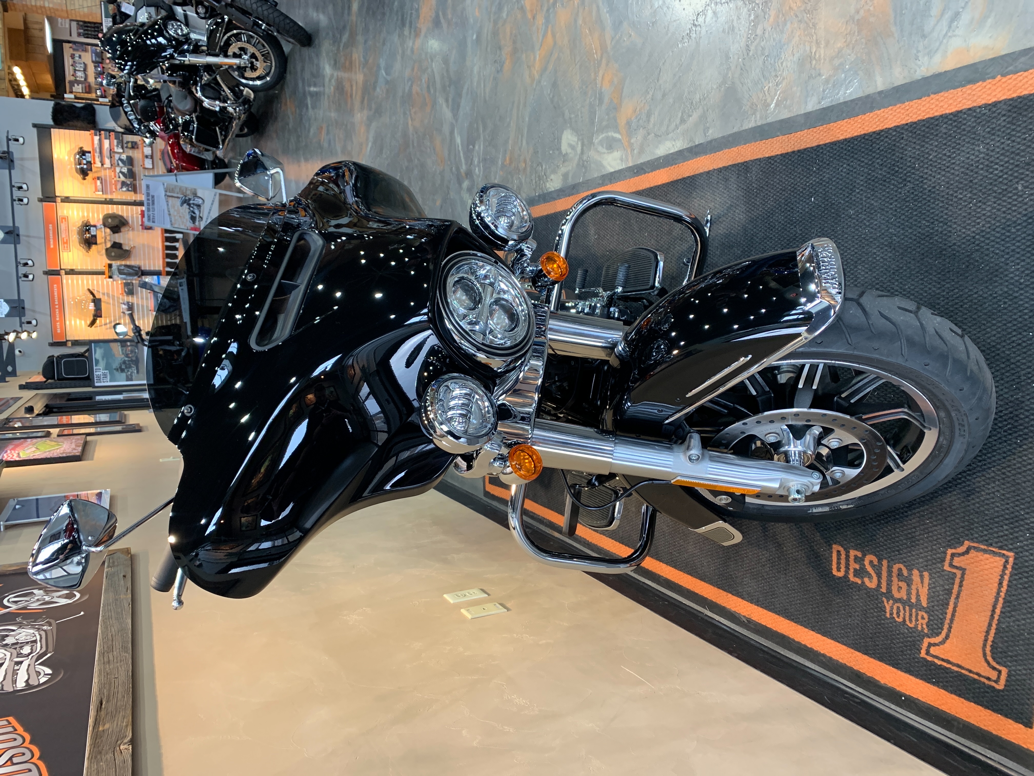 2023 Harley-Davidson Street Glide Base at Vandervest Harley-Davidson, Green Bay, WI 54303