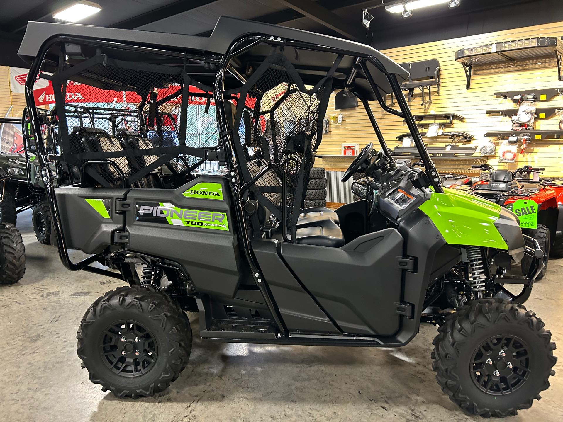 2024 HONDA SXS700M4DR Deluxe at ATV Zone, LLC