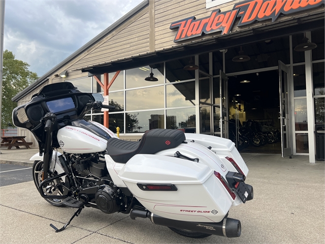 2024 Harley-Davidson Street Glide Base at Man O'War Harley-Davidson®