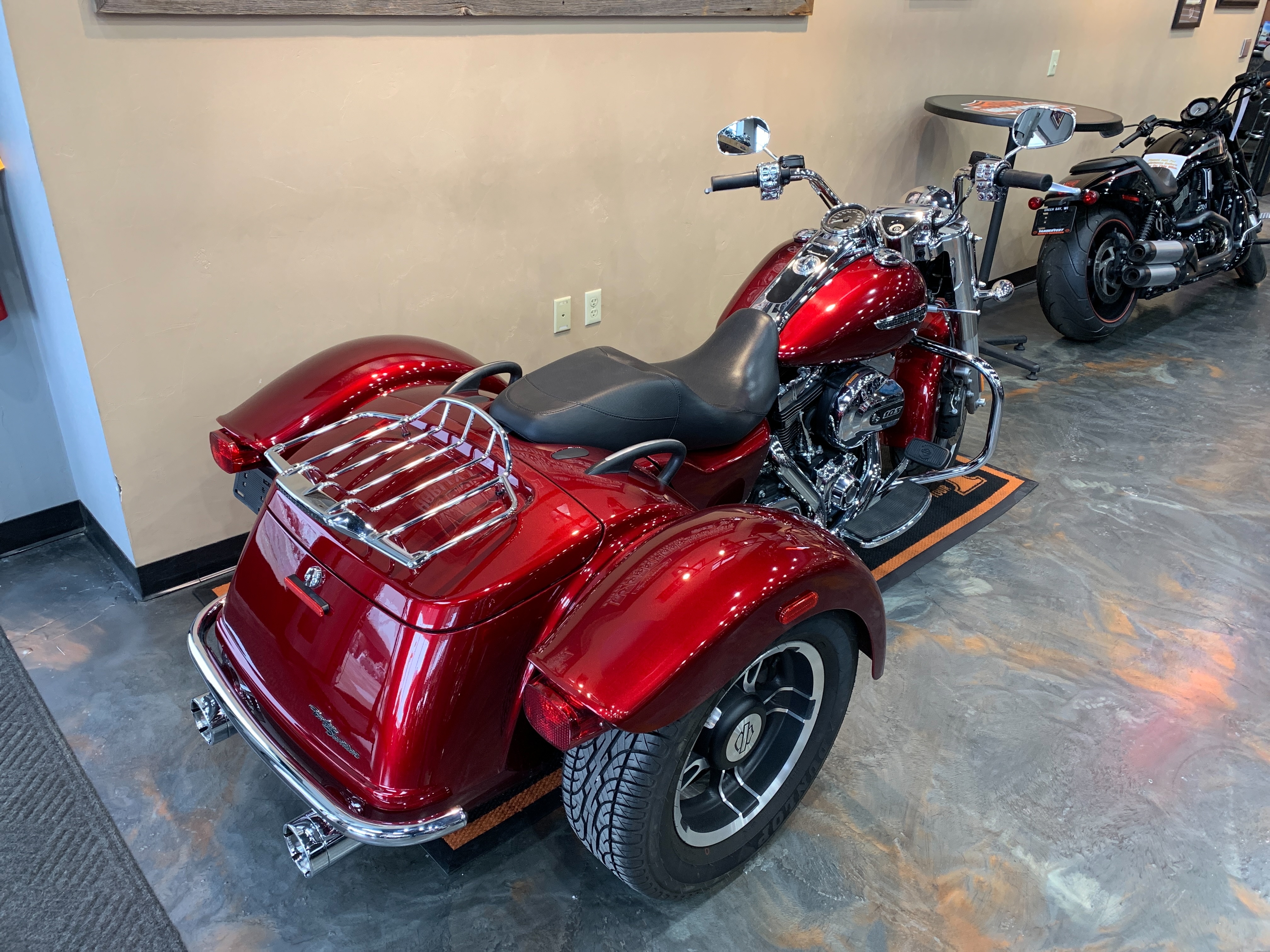 2016 Harley-Davidson Trike Freewheeler at Vandervest Harley-Davidson, Green Bay, WI 54303