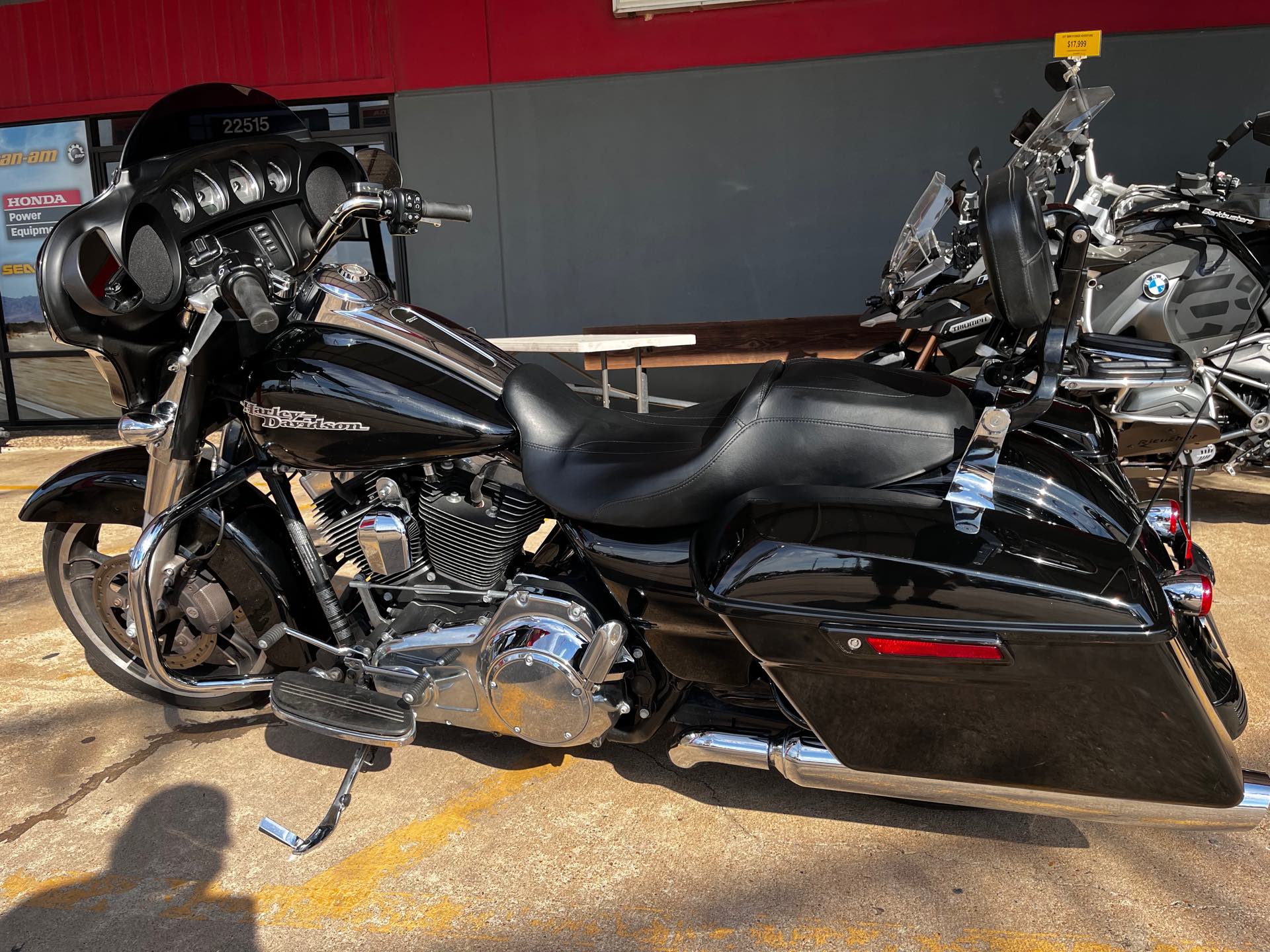 2015 Harley-Davidson Street Glide Base at Wild West Motoplex
