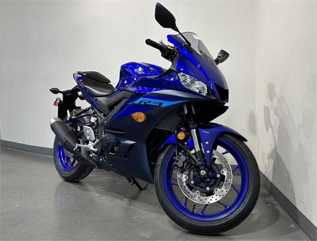 2024 Yamaha YZF R3 at Friendly Powersports Slidell