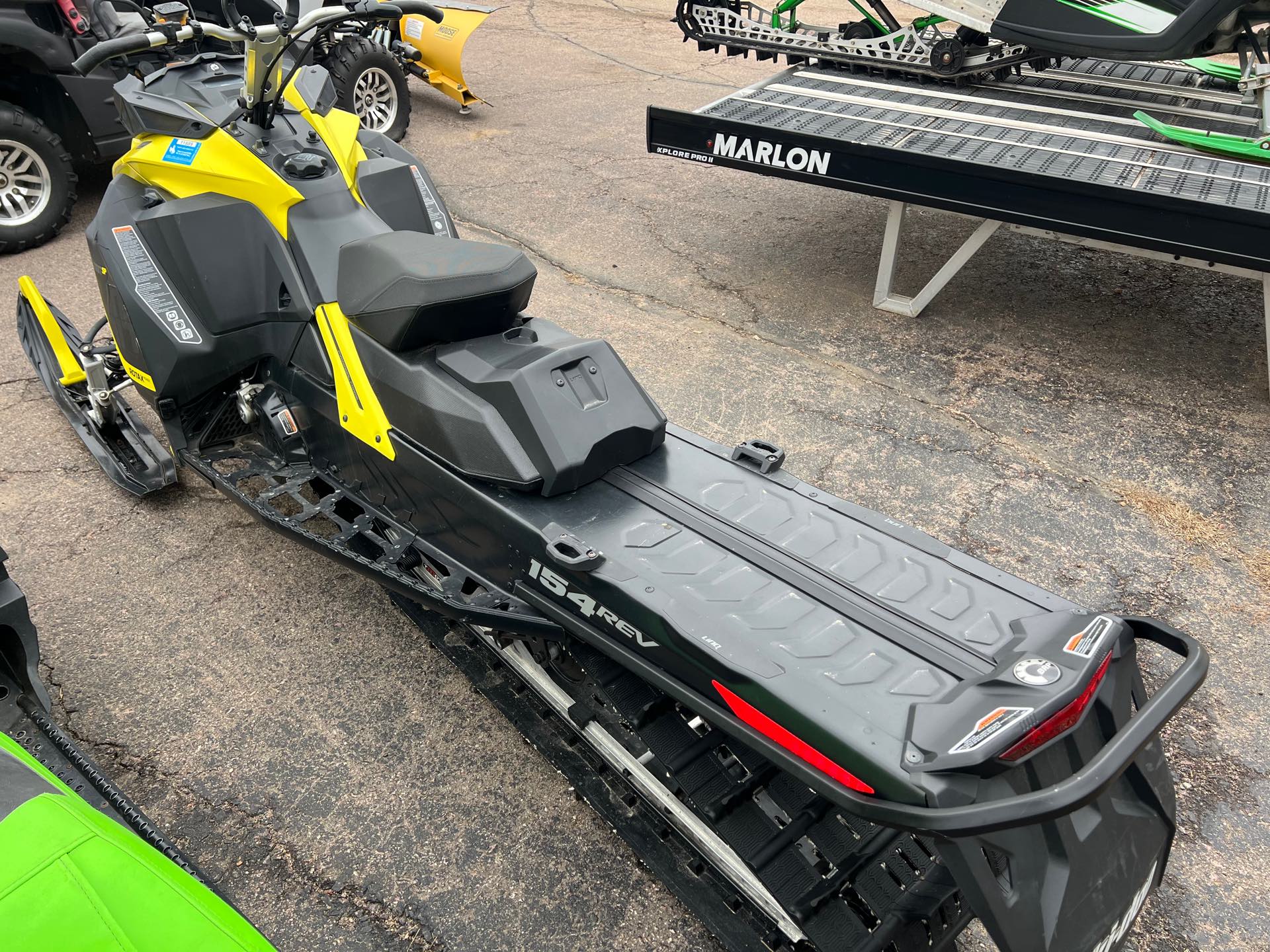 2017 Ski-Doo Summit SP 850R E-TEC Base at Interlakes Sport Center