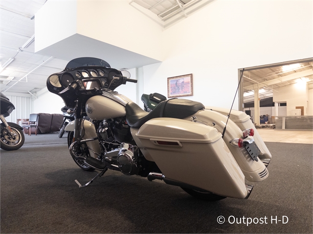 2022 Harley-Davidson Street Glide Special at Outpost Harley-Davidson