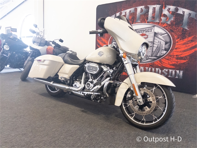 2022 Harley-Davidson Street Glide Special at Outpost Harley-Davidson