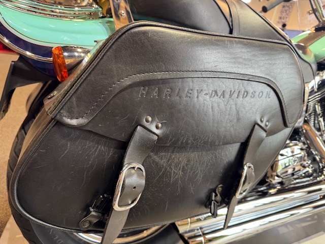 2002 HARLEY DAVIDSON WIDEGLIDE at Martin Moto