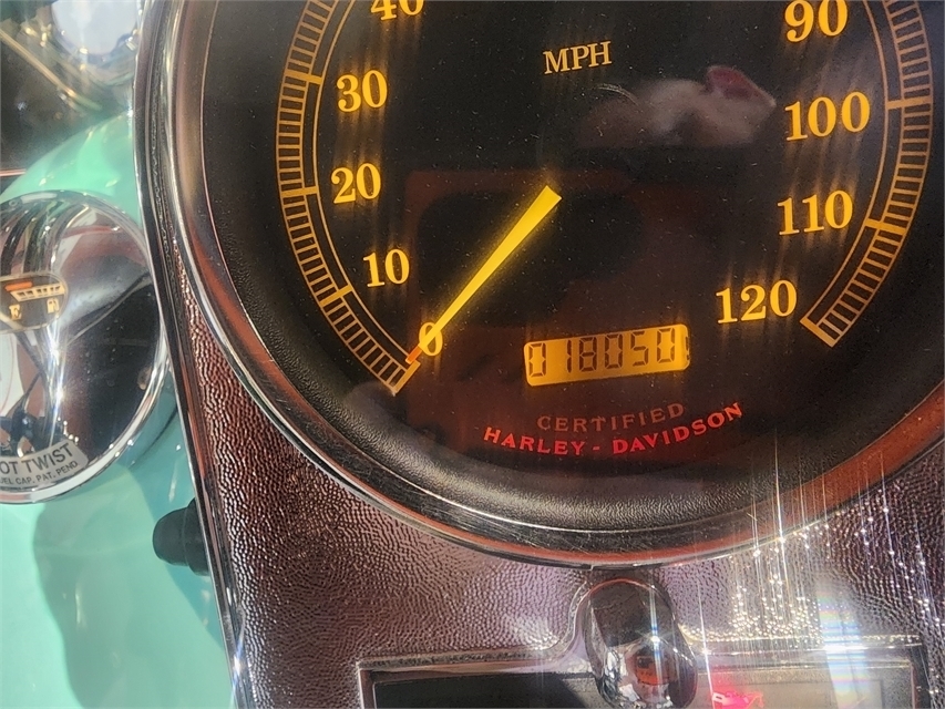 2002 HARLEY DAVIDSON WIDEGLIDE at Martin Moto
