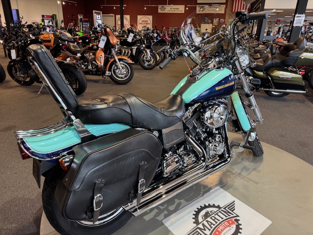 2002 HARLEY DAVIDSON WIDEGLIDE at Martin Moto
