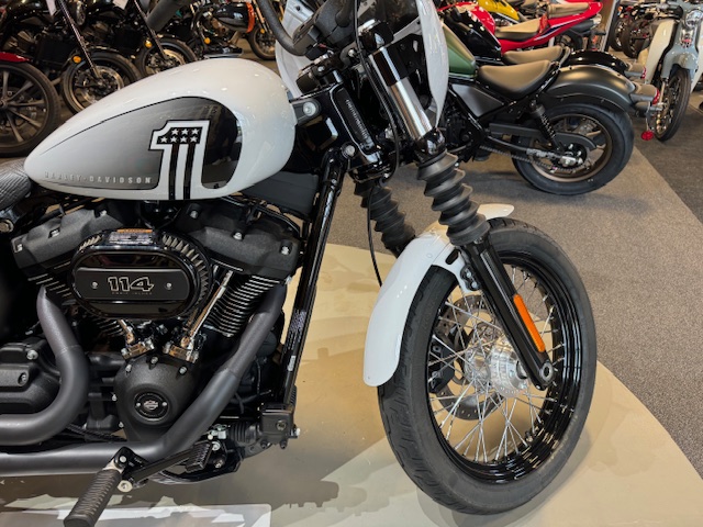 2021 Harley-Davidson Street Bob 114 at Martin Moto