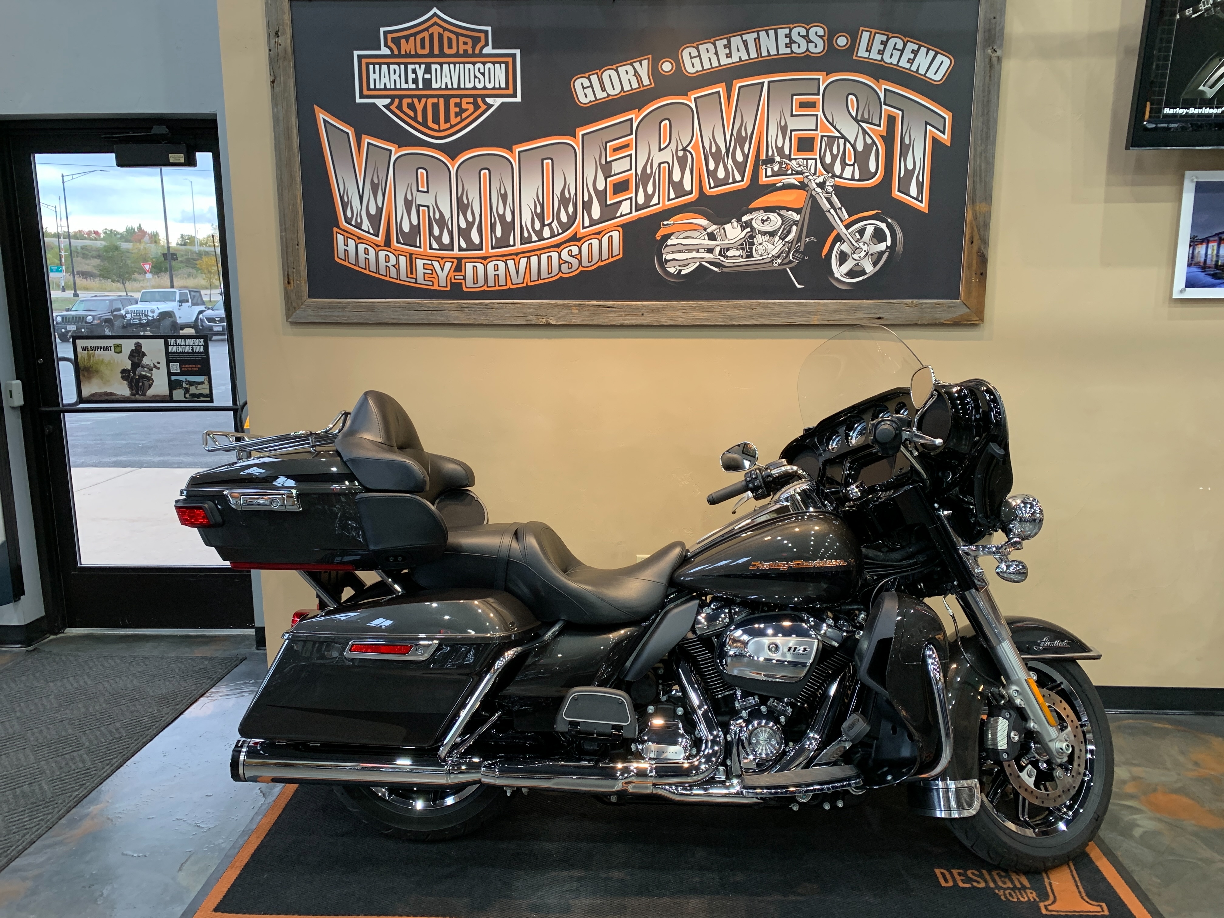 2019 Harley-Davidson Electra Glide Ultra Limited at Vandervest Harley-Davidson, Green Bay, WI 54303