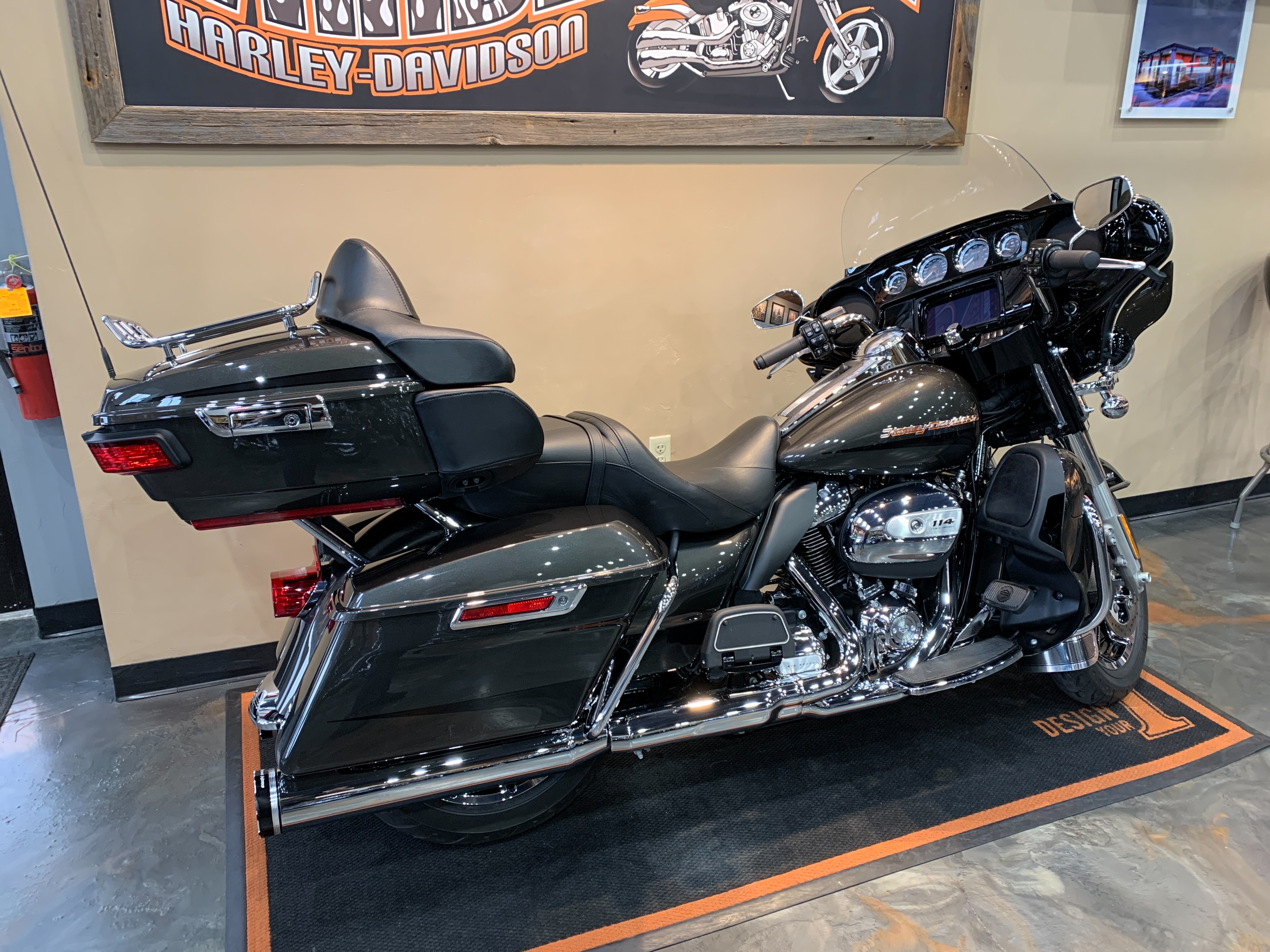 2019 Harley-Davidson Electra Glide Ultra Limited at Vandervest Harley-Davidson, Green Bay, WI 54303