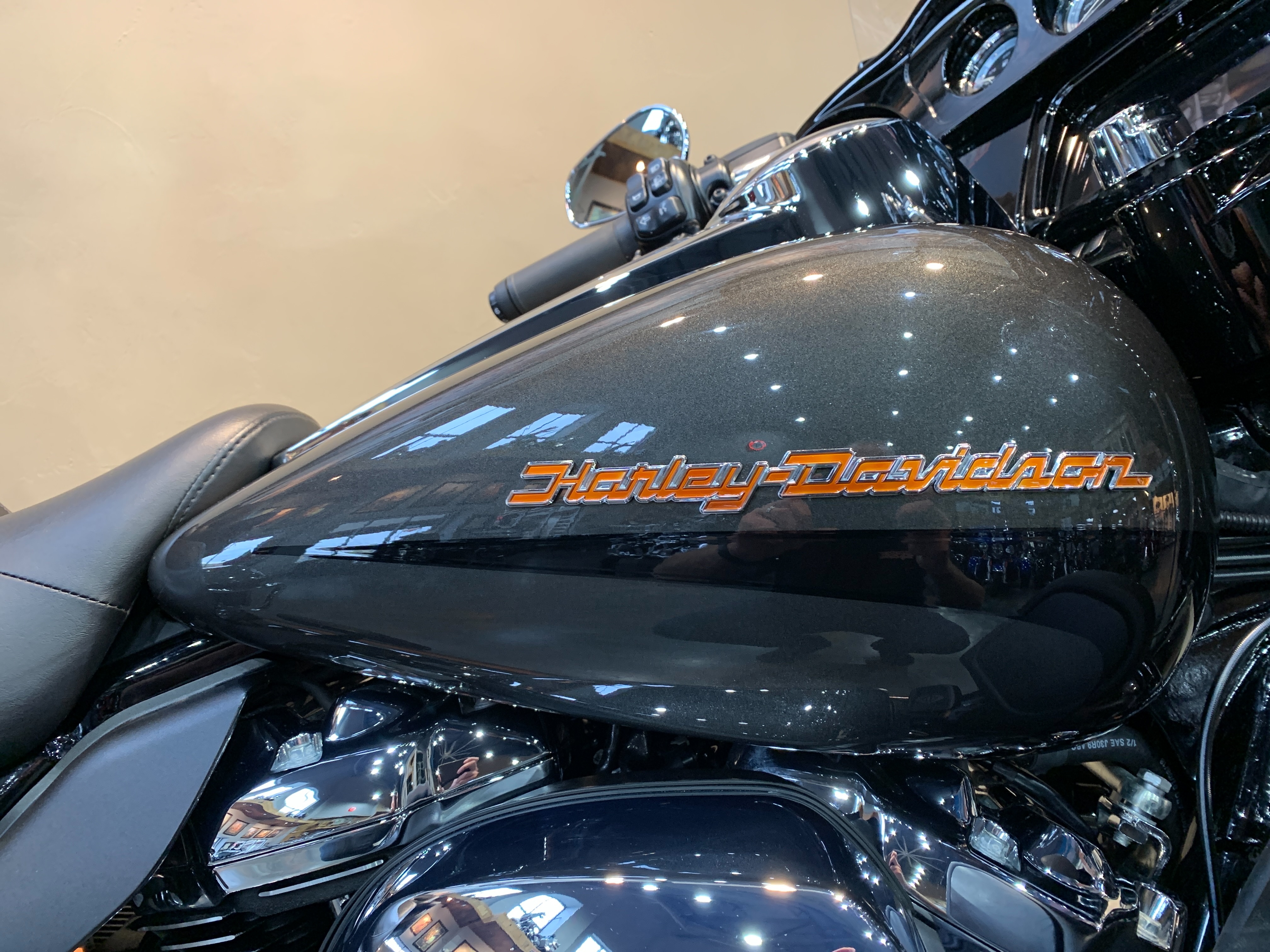 2019 Harley-Davidson Electra Glide Ultra Limited at Vandervest Harley-Davidson, Green Bay, WI 54303