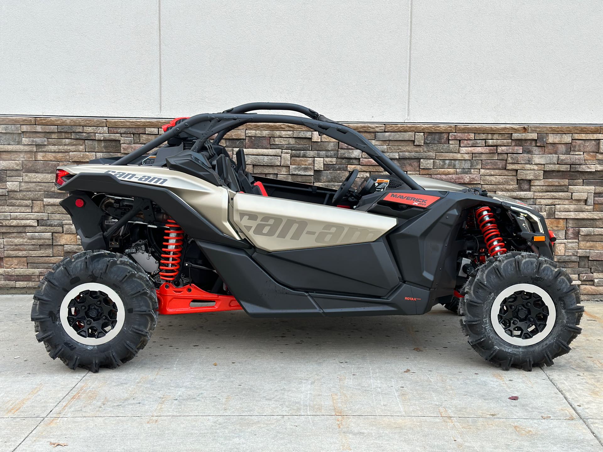 2022 Can-Am Maverick X3 X mr TURBO RR 64 at Head Indian Motorcycle