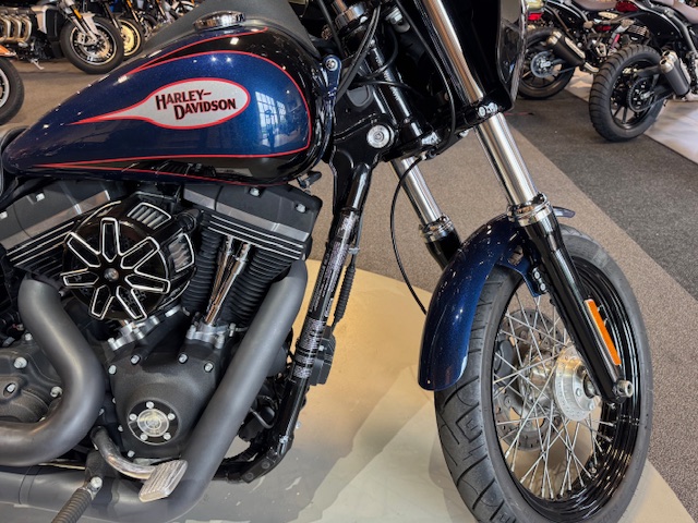 2013 Harley-Davidson Dyna Street Bob at Martin Moto