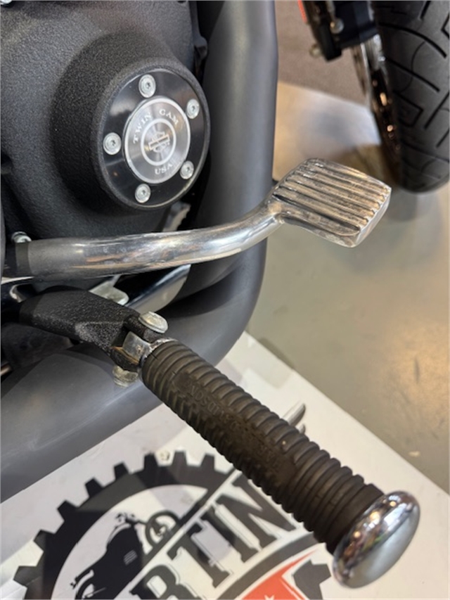 2013 Harley-Davidson Dyna Street Bob at Martin Moto