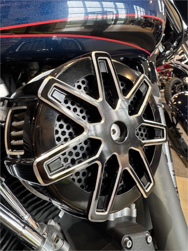 2013 Harley-Davidson Dyna Street Bob at Martin Moto