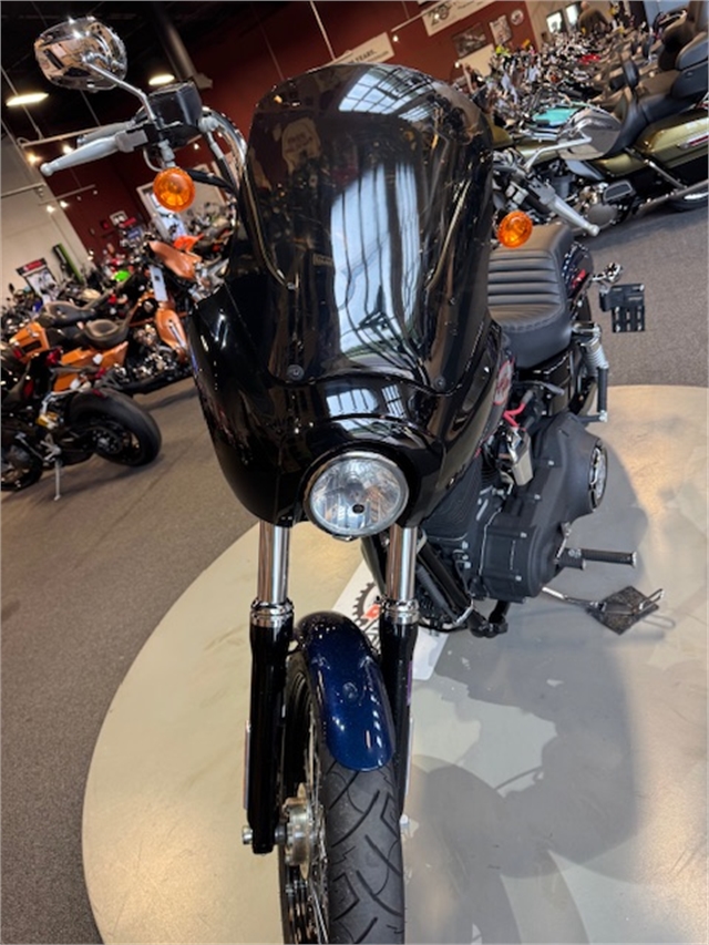 2013 Harley-Davidson Dyna Street Bob at Martin Moto