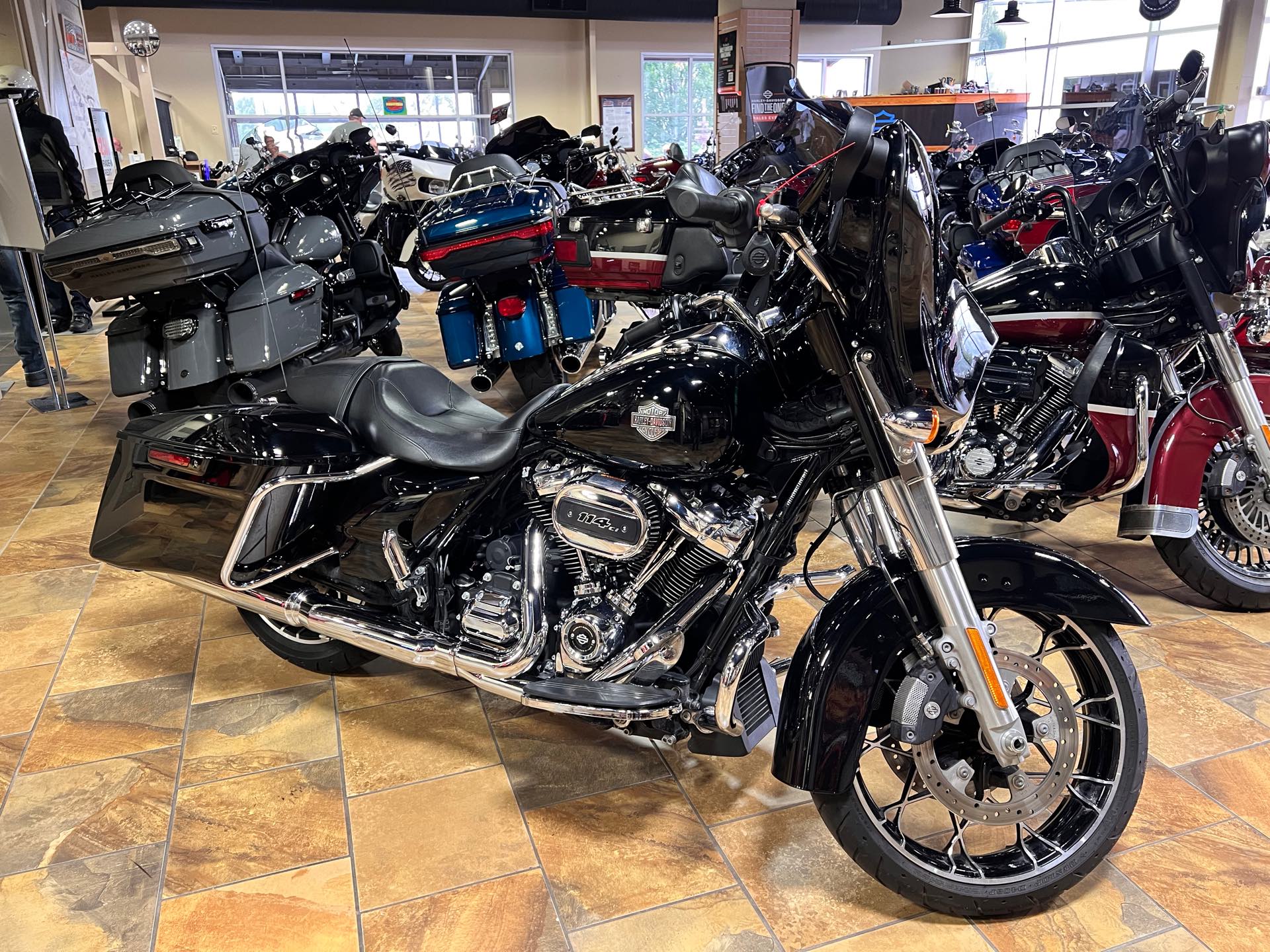 2021 Harley-Davidson Street Glide Special at Man O'War Harley-Davidson®