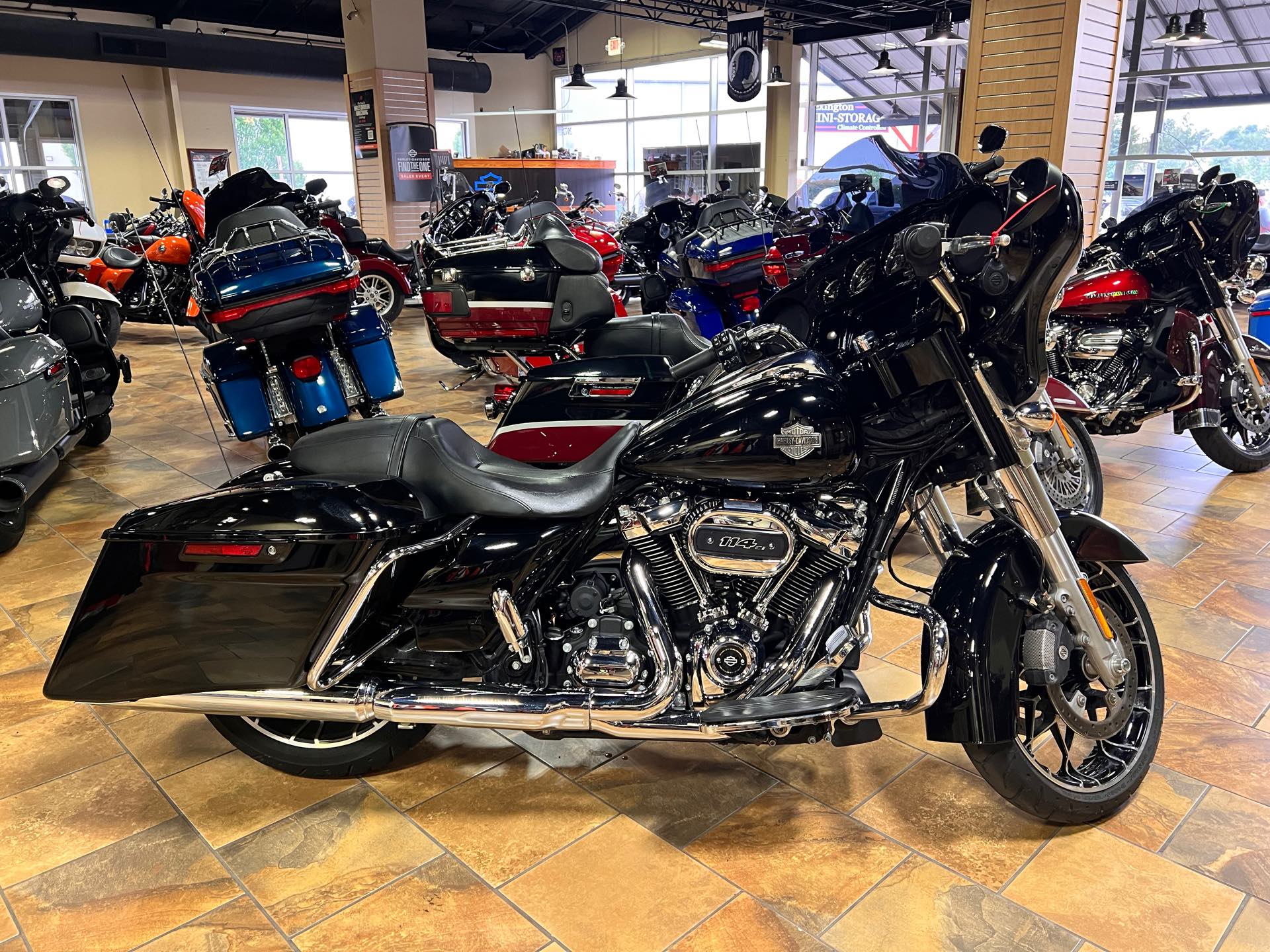 2021 Harley-Davidson Street Glide Special at Man O'War Harley-Davidson®