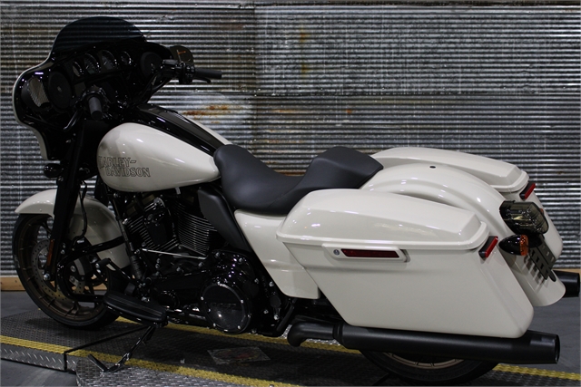 Harley-Davidson Street Glide Image