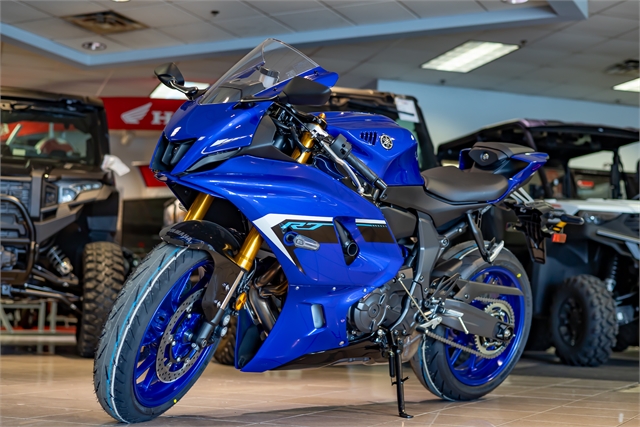 2025 Yamaha YZF R7 at Friendly Powersports Baton Rouge