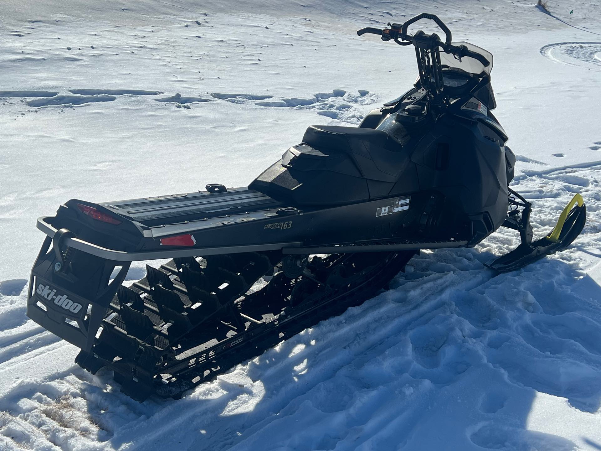 2014 Ski-Doo Summit SP E-TEC 800R at Interlakes Sport Center