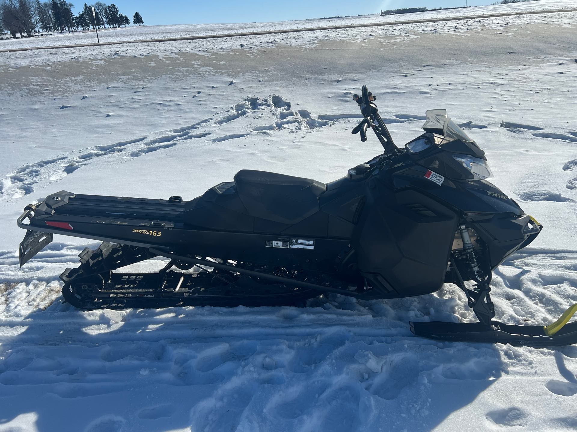 2014 Ski-Doo Summit SP E-TEC 800R at Interlakes Sport Center