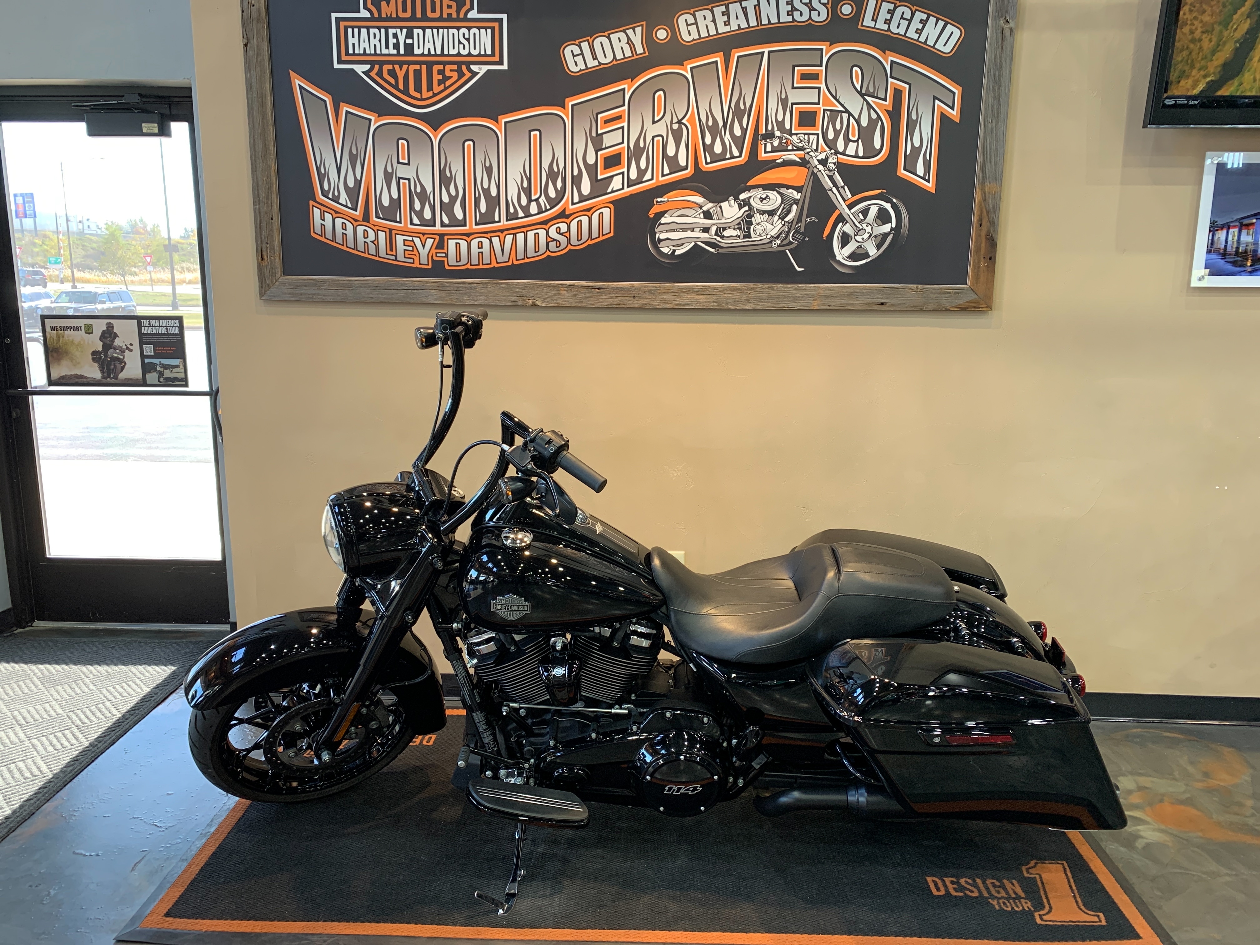 2021 Harley-Davidson Road King Special at Vandervest Harley-Davidson, Green Bay, WI 54303