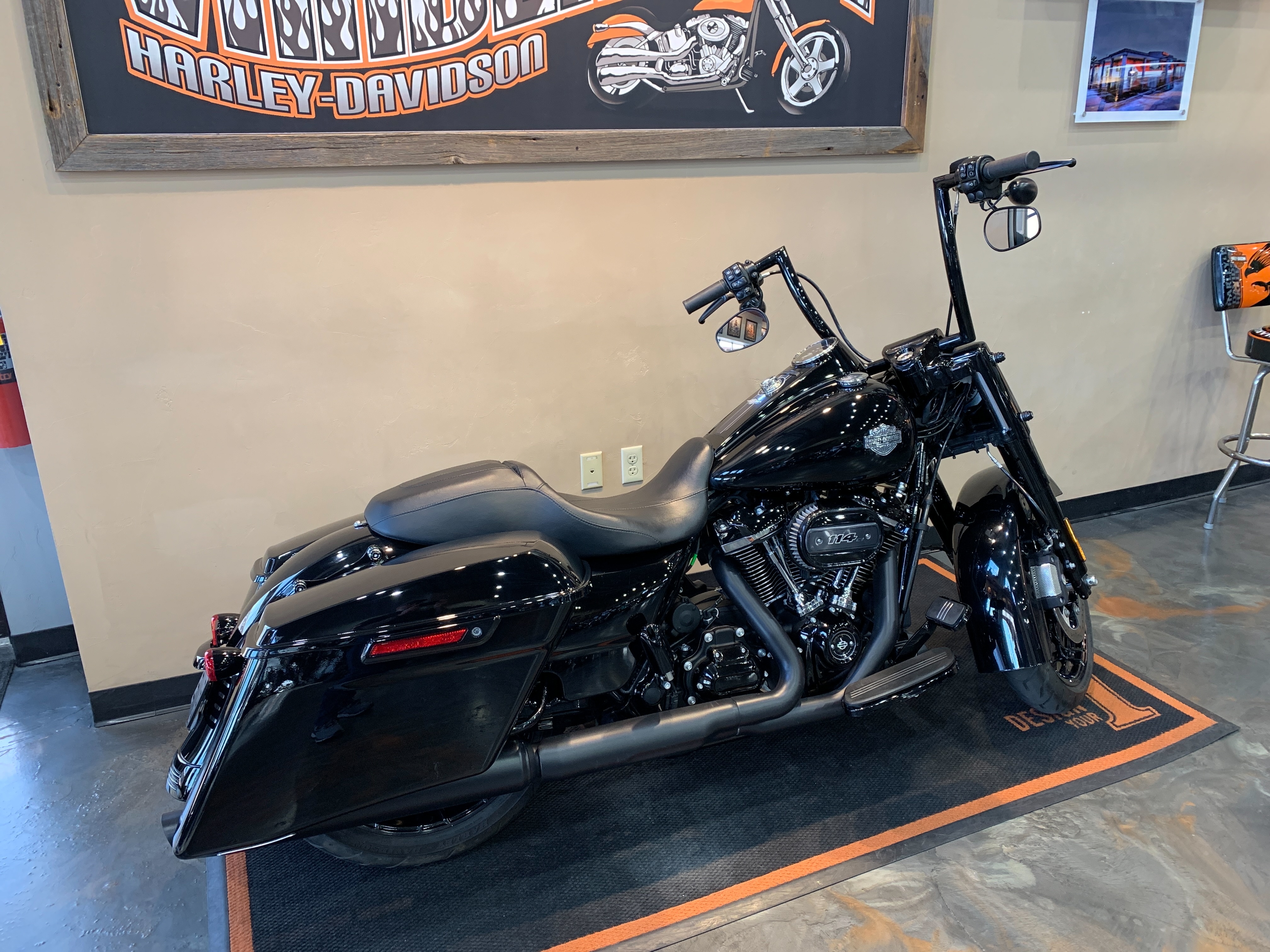 2021 Harley-Davidson Road King Special at Vandervest Harley-Davidson, Green Bay, WI 54303