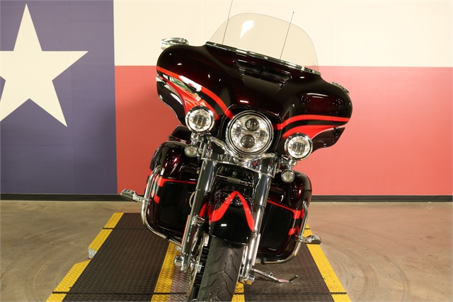 2017 Harley-Davidson Electra Glide CVO Limited at Texas Harley