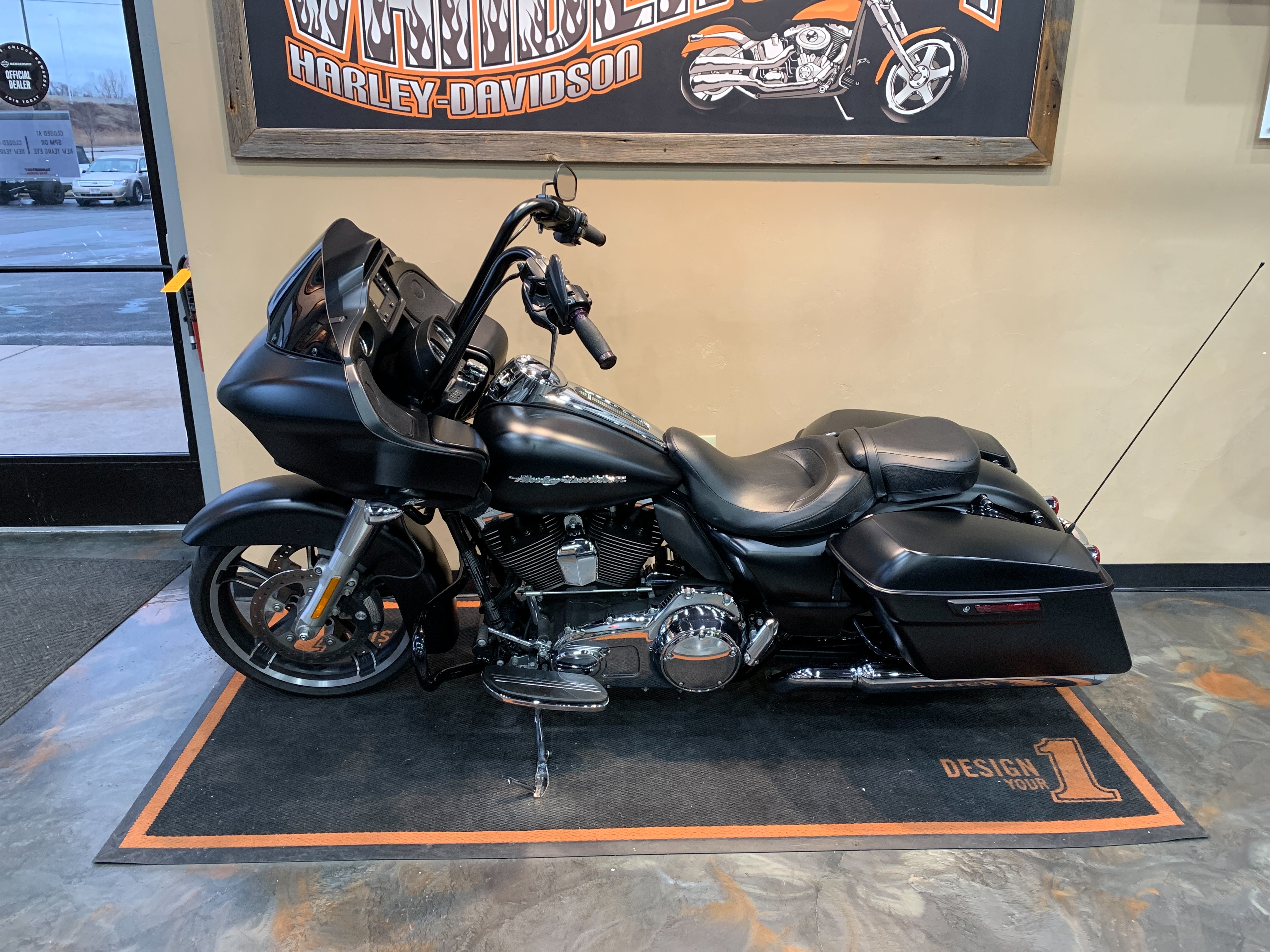 2015 Harley-Davidson Road Glide Base at Vandervest Harley-Davidson, Green Bay, WI 54303