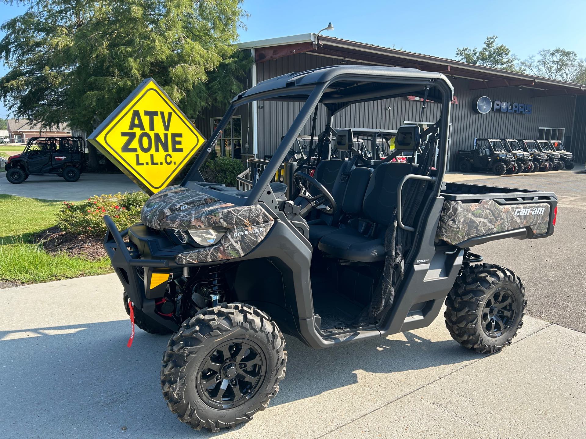 2025 CAN-AM HD10 XT XT HD10 at ATV Zone, LLC