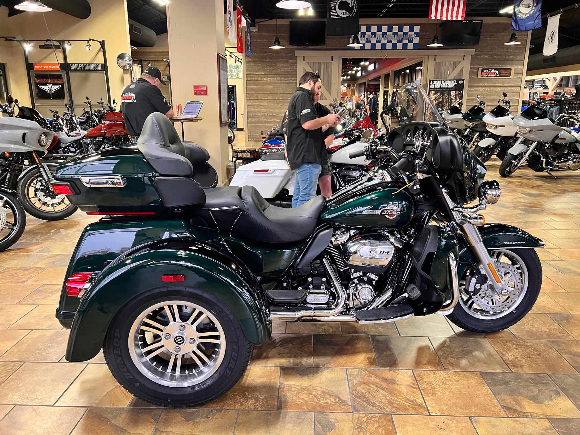 2024 Harley-Davidson Trike Tri Glide Ultra at Man O'War Harley-Davidson®