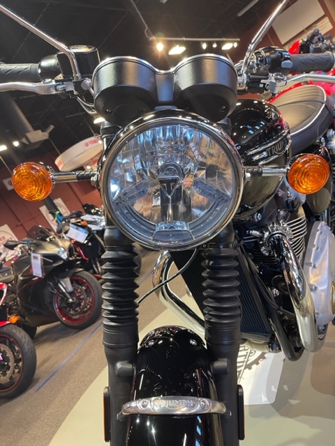 2022 Triumph Bonneville T120 Base at Martin Moto