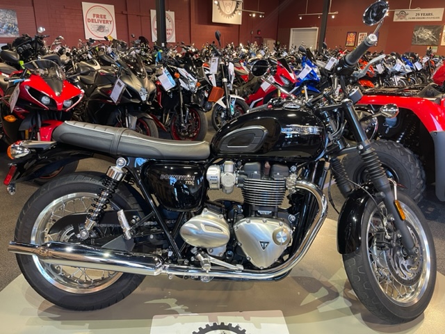 2022 Triumph Bonneville T120 Base at Martin Moto