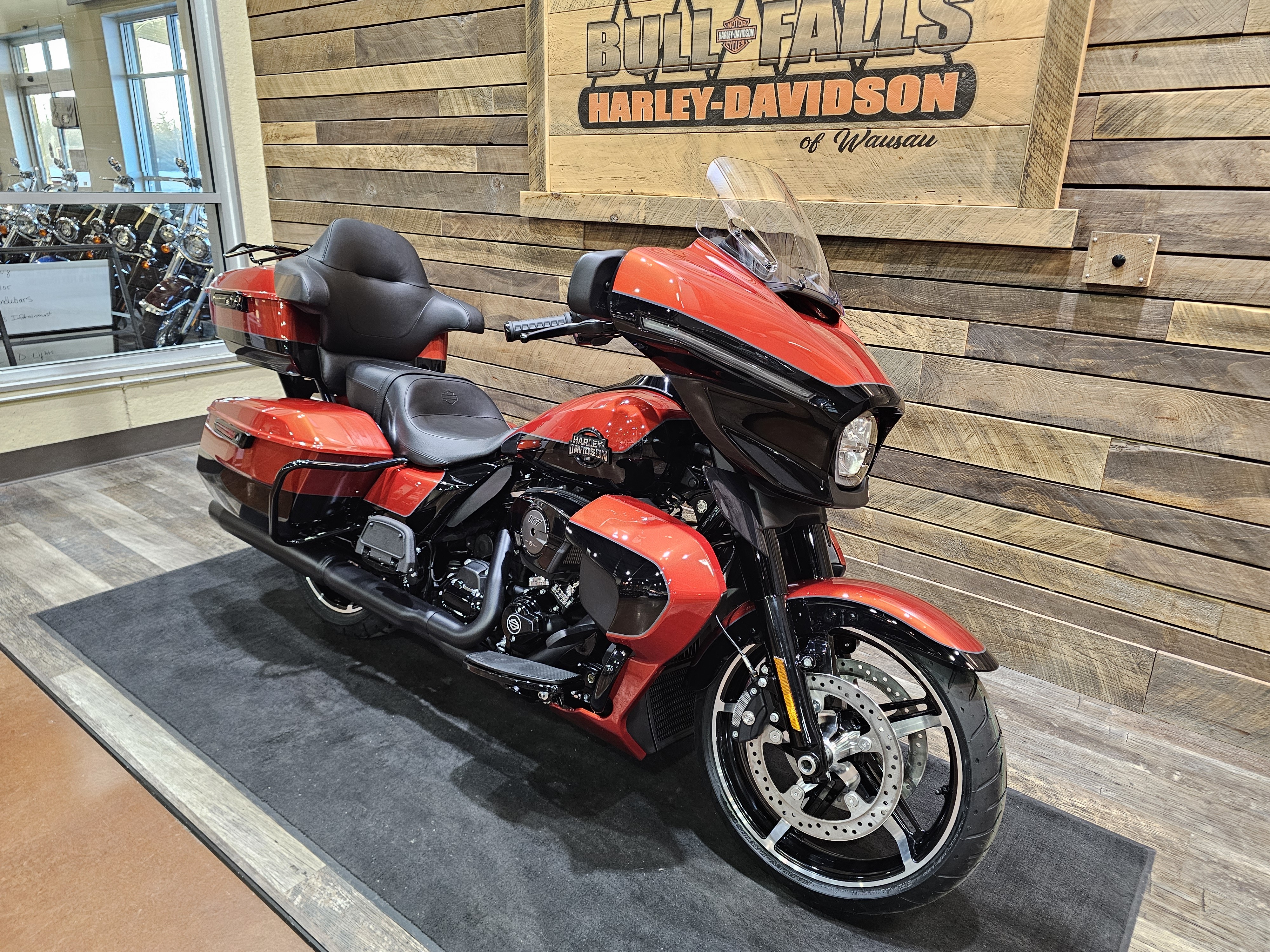 2025 Harley-Davidson Street Glide Ultra at Bull Falls Harley-Davidson