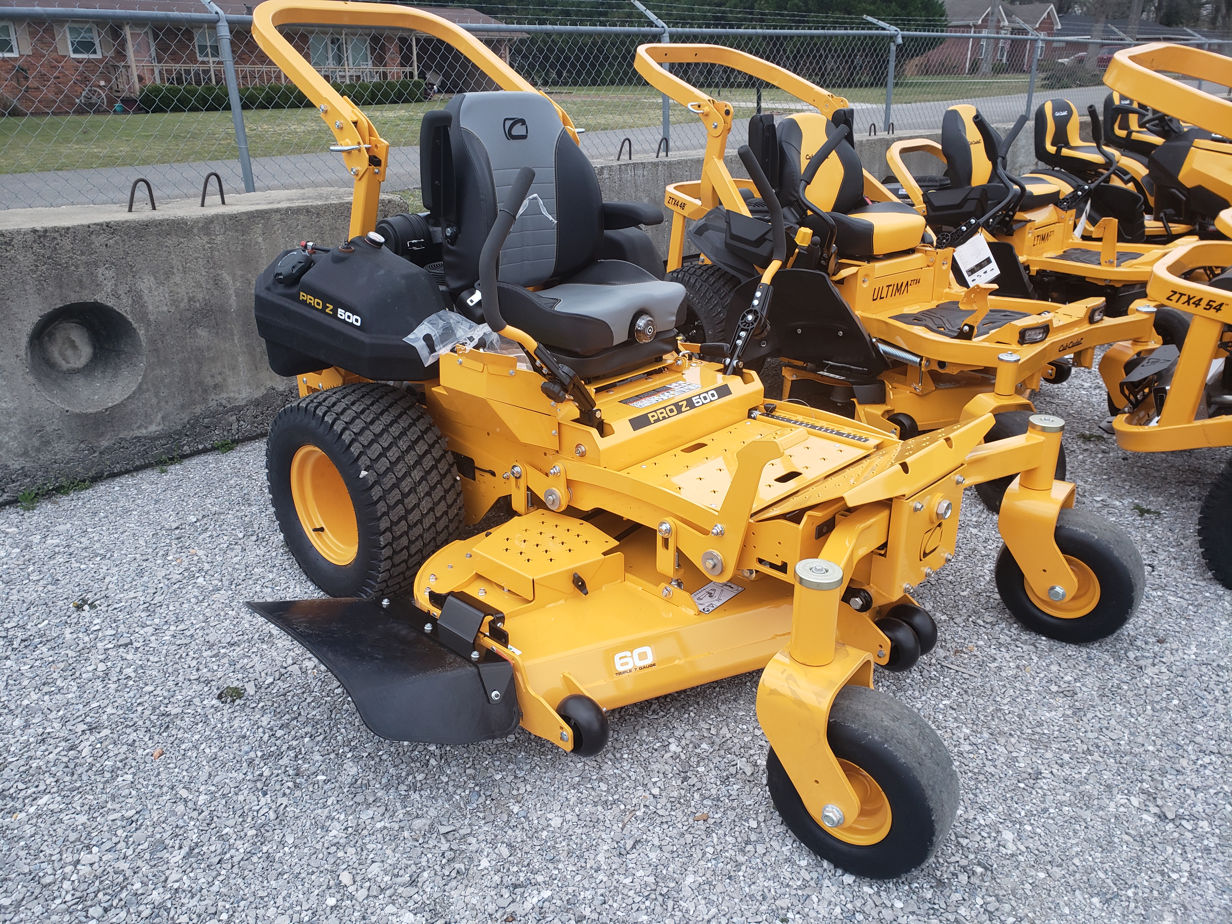 2022 Cub Cadet Commercial Zero Turn Mowers PRO Z 560 L KW at Shoals Outdoor Sports