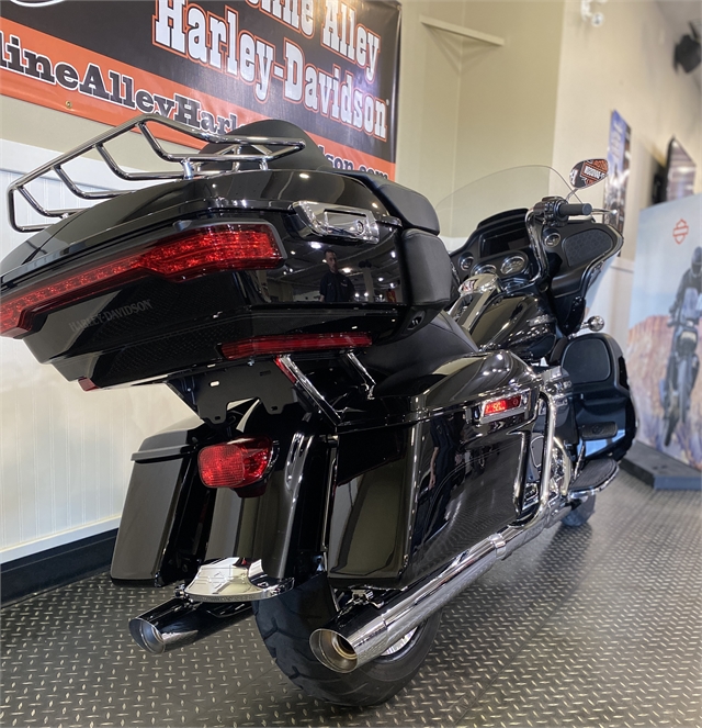 2019 Harley-Davidson Road Glide Ultra at Gasoline Alley Harley-Davidson (Red Deer)