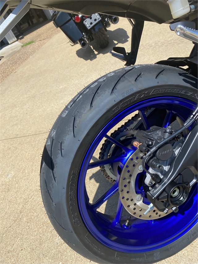 2022 Yamaha YZF R7 at Shreveport Cycles