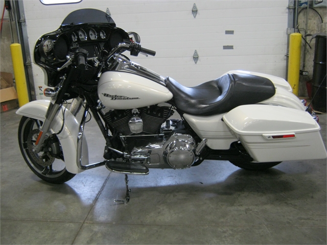 2014 Harley-Davidson FLHXS Street Glide S at Brenny's Motorcycle Clinic, Bettendorf, IA 52722