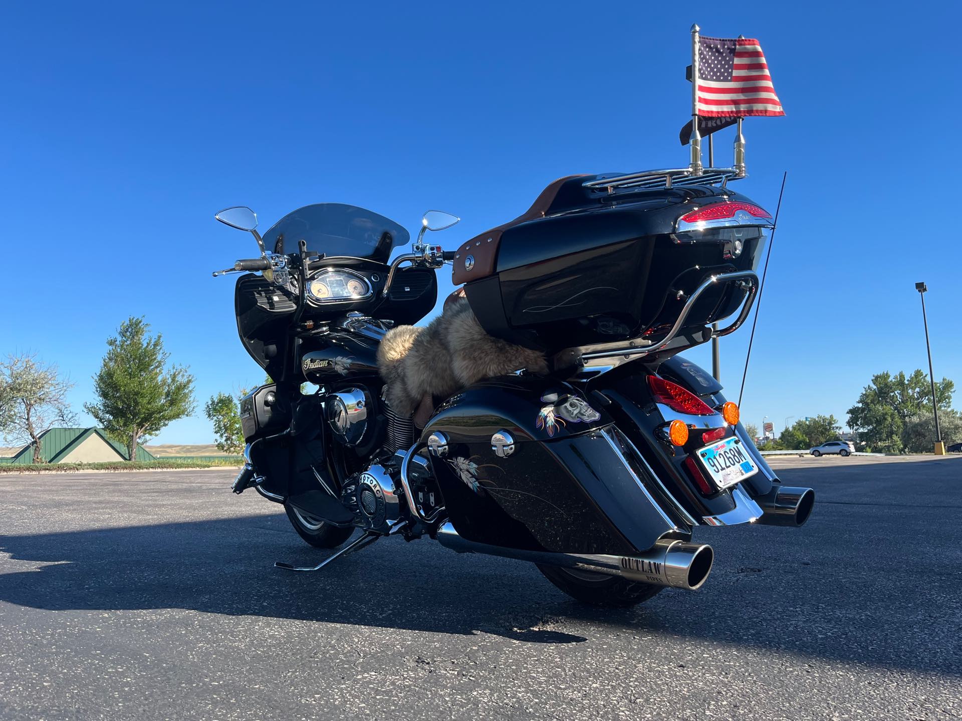 2016 Indian Motorcycle Roadmaster Base at Mount Rushmore Motorsports