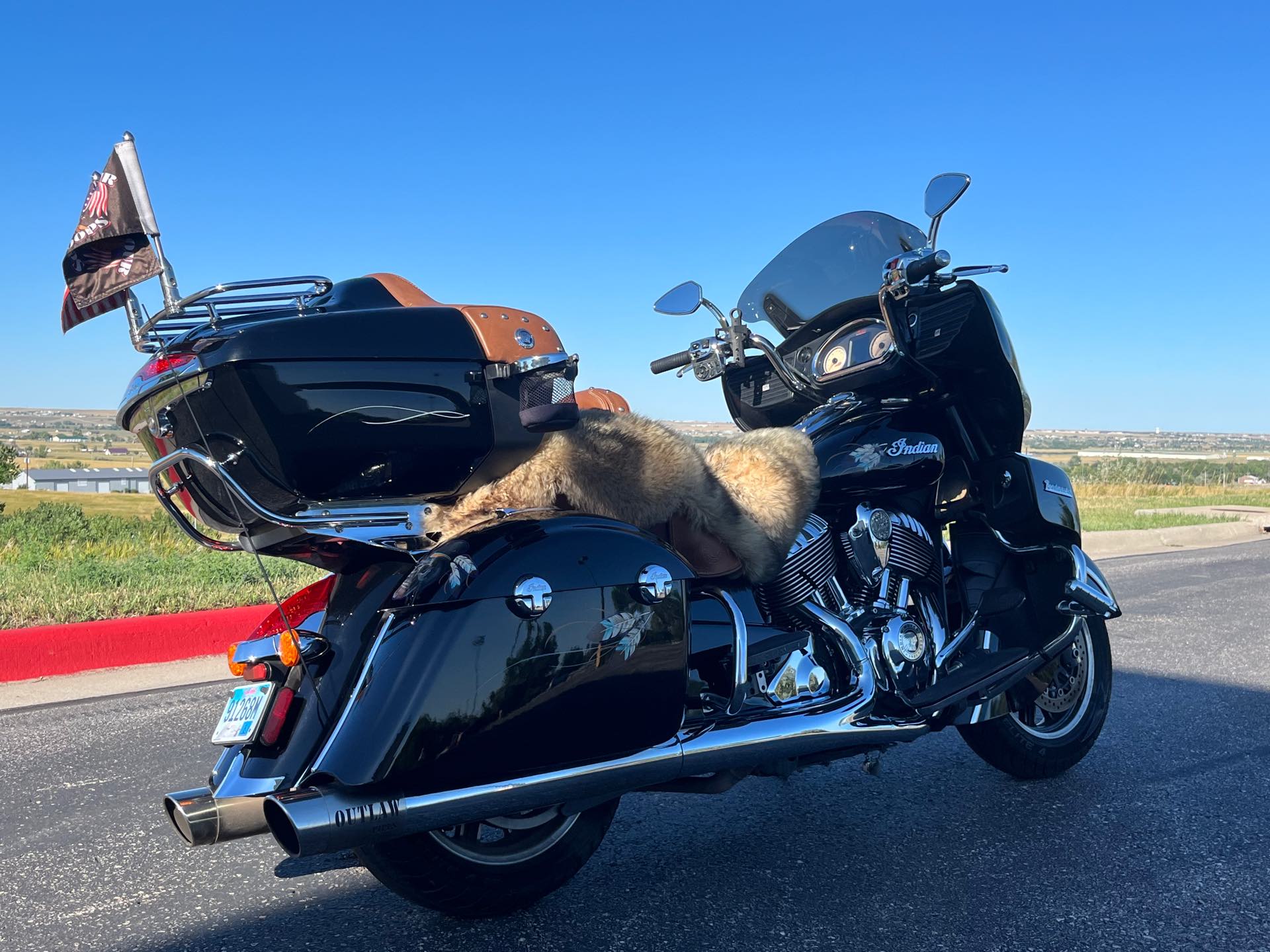 2016 Indian Motorcycle Roadmaster Base at Mount Rushmore Motorsports