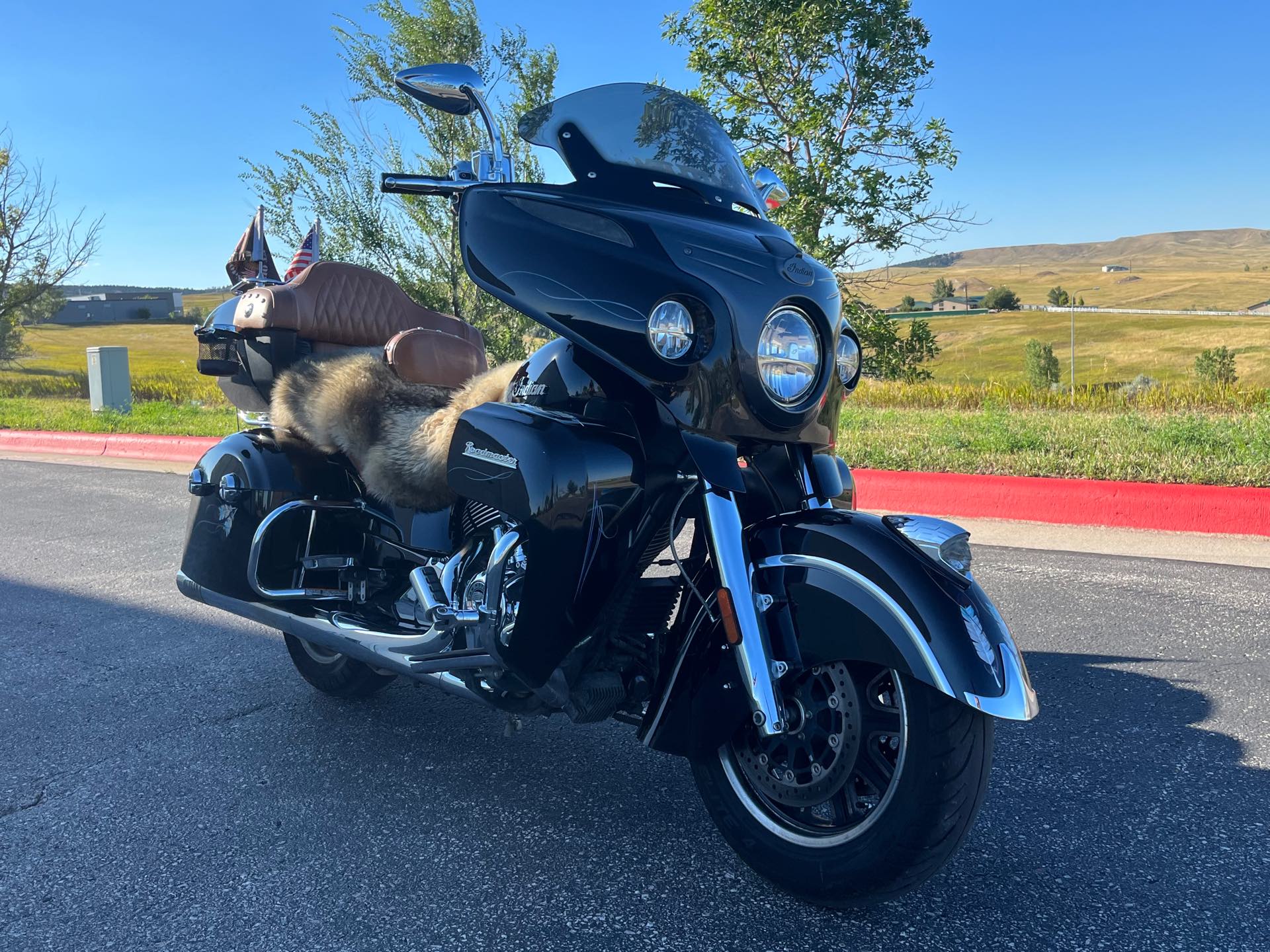 2016 Indian Motorcycle Roadmaster Base at Mount Rushmore Motorsports