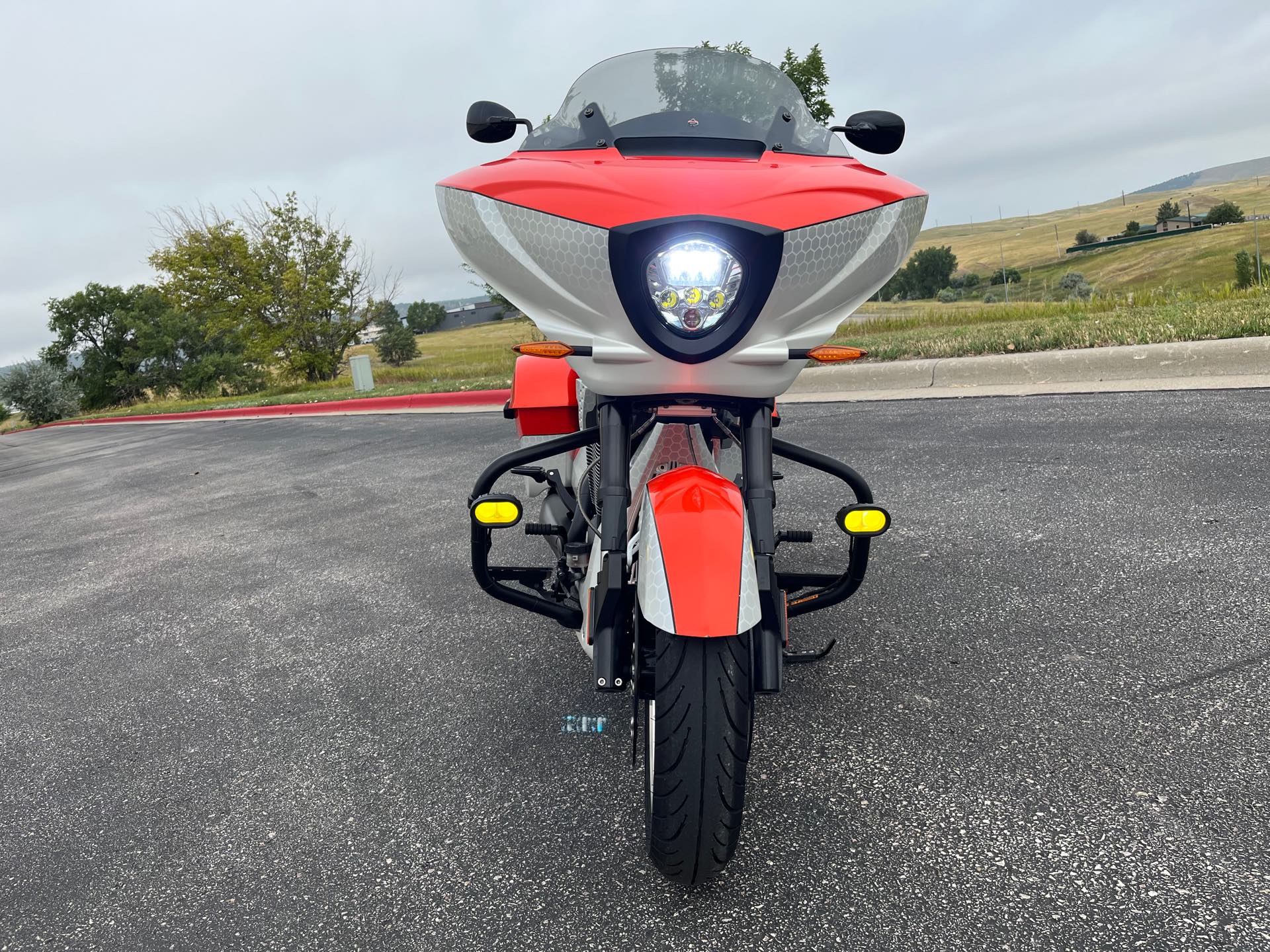 2016 Victory Cross Country Base at Mount Rushmore Motorsports