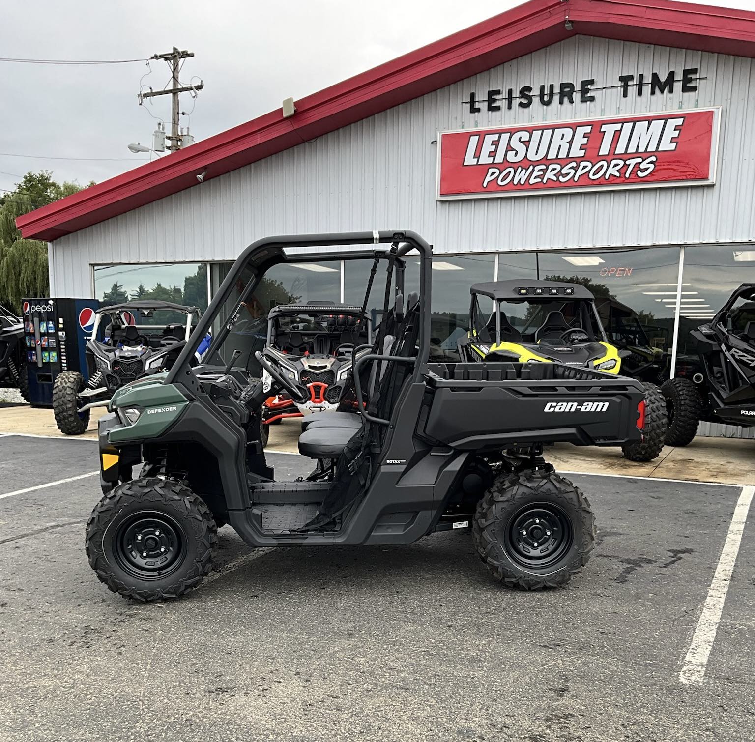 2023 Can-Am Defender HD7 at Leisure Time Powersports of Corry
