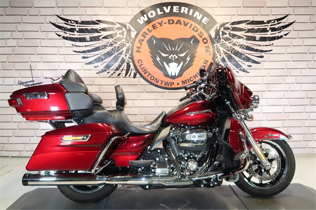 2017 Harley-Davidson Electra Glide Ultra Limited Low at Wolverine Harley-Davidson