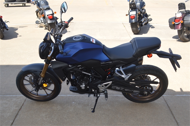2022 Honda CB300R ABS at Shawnee Honda Polaris Kawasaki