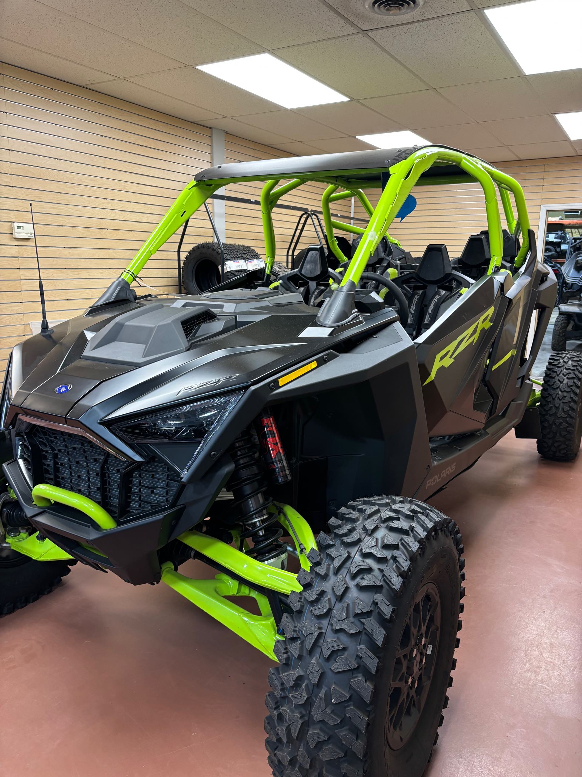 2024 Polaris RZR Pro XP 4 Ultimate at Midwest Polaris, Batavia, OH 45103