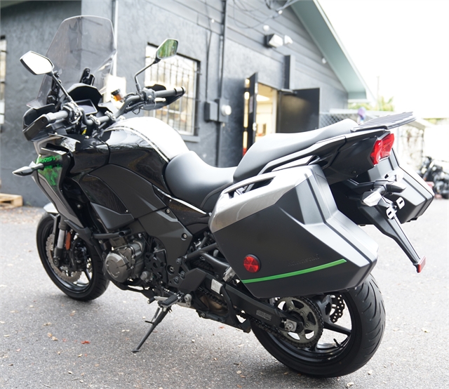 2023 Kawasaki Versys 1000 SE LT+ at Tampa Triumph, Tampa, FL 33614