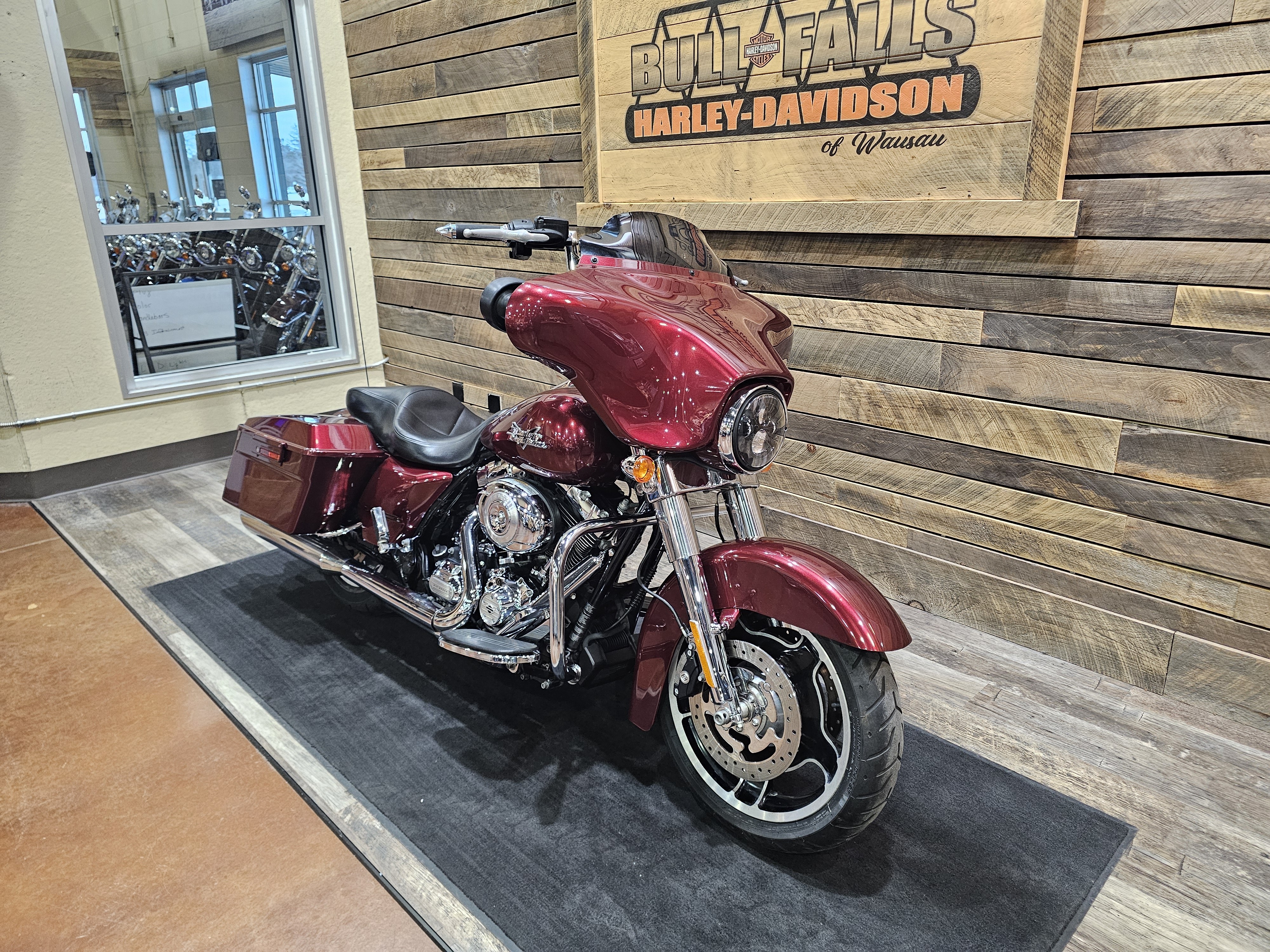 2013 Harley-Davidson Street Glide Base at Bull Falls Harley-Davidson